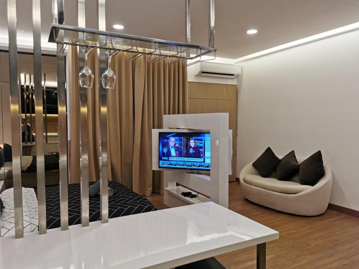 Апартаменты Apple 5 @ Menara Simfoni/Symphony Tower Free Wifi/Parking/Tv Box/Nexflix Черас Экстерьер фото